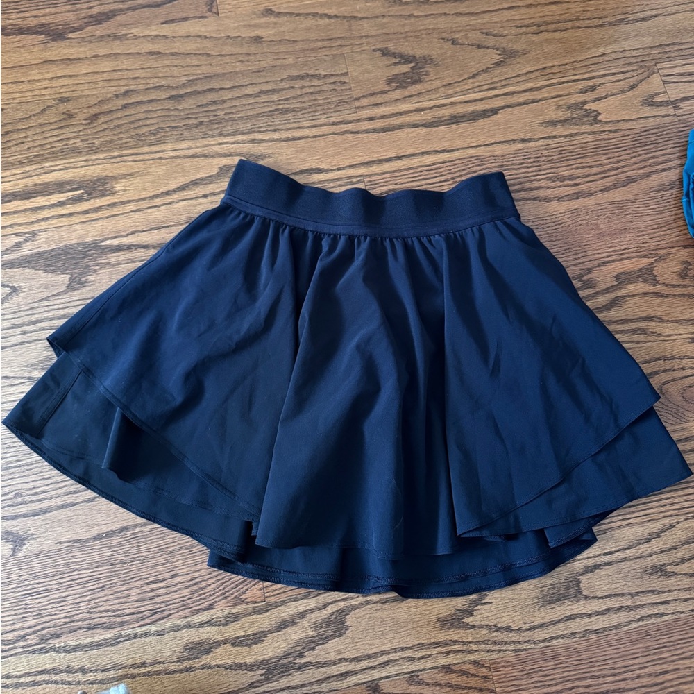 lululemon black skirt